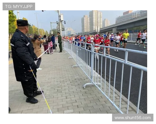 北马跑者齐聚一堂 奔向热爱与梦想的赛道 共襄盛大体育盛宴 北马跑者齐聚一堂 奔向热爱与梦想的赛道 共襄盛大体育盛宴