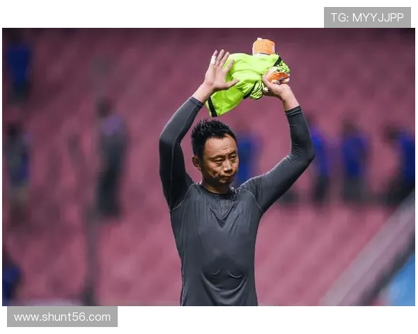 李帅致敬四星球迷:每一个冠军都是我们共同努力的结果